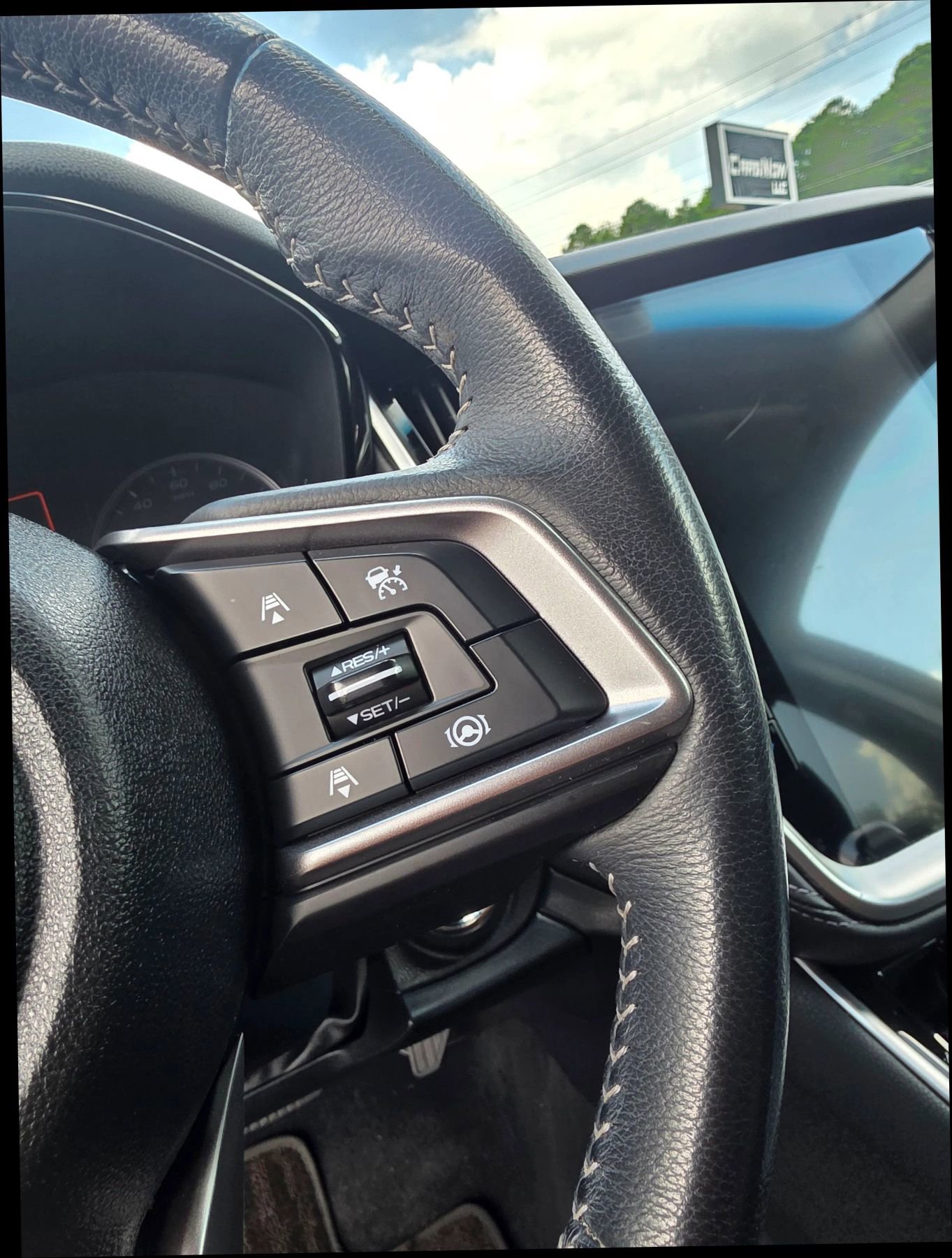 Used 2022 Subaru Outback Premium image 19