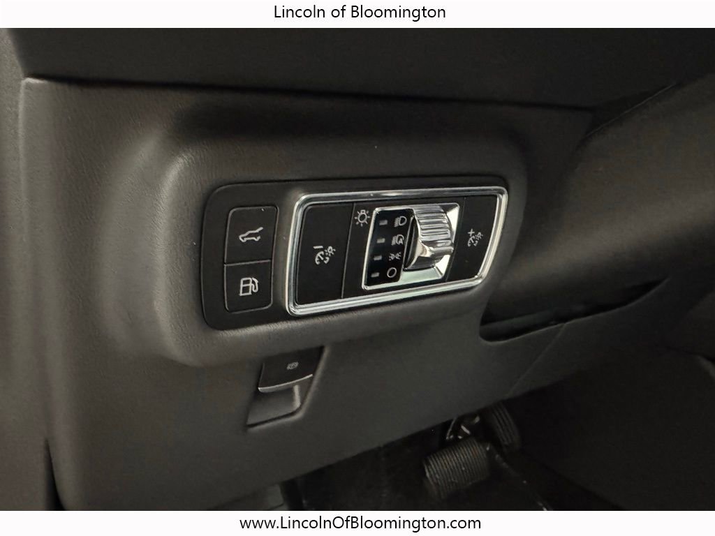 New 2026 Lincoln Nautilus Premier w/ Equipment Group 102A AWD/4WD image 27