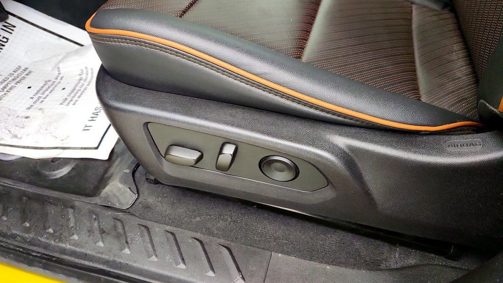 Used 2023 GMC Canyon AT4 w/ AT4 Premium Package image 11