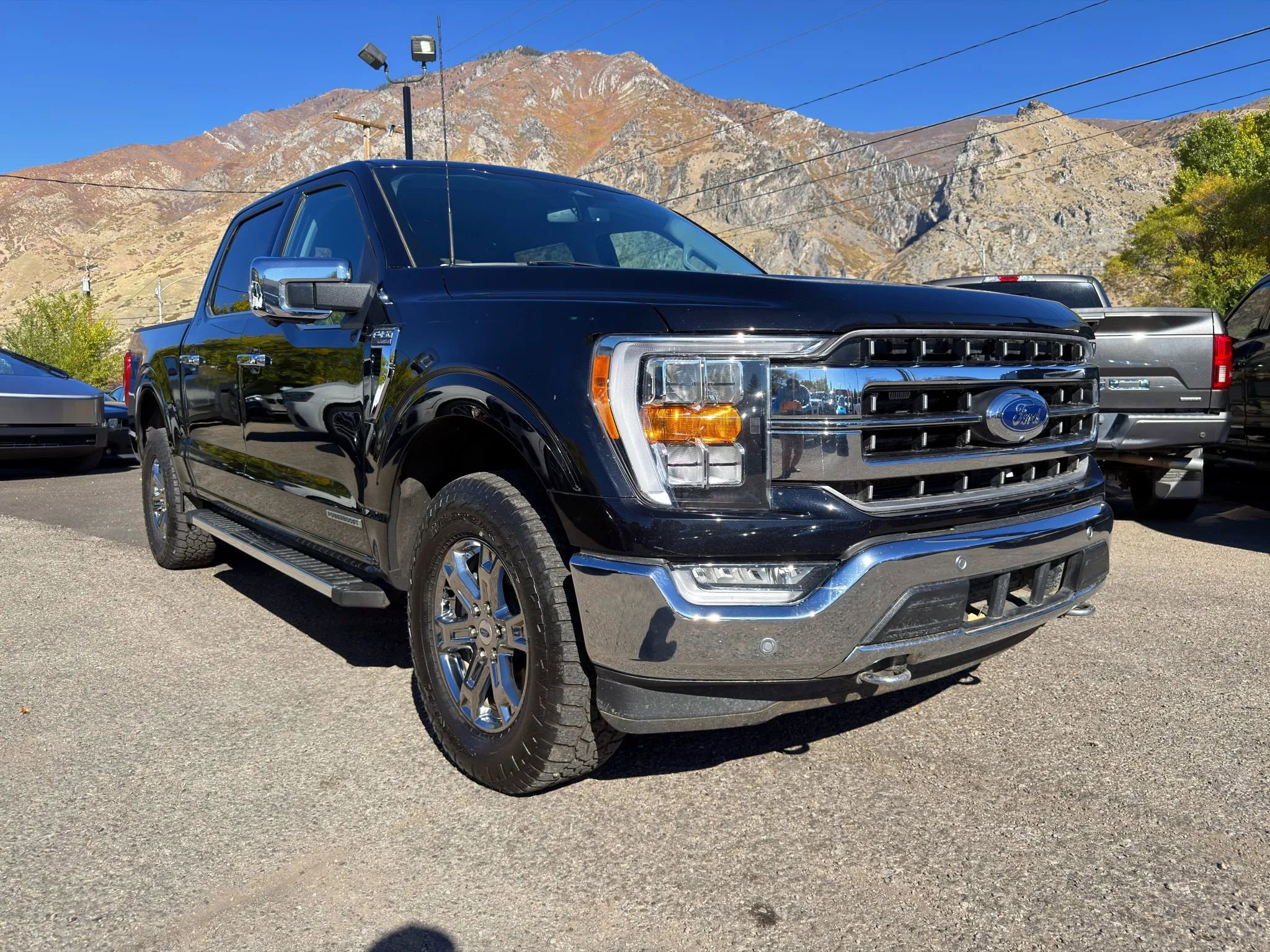 Used 2023 Ford F150 Lariat w/ Trailer Tow Package image 38