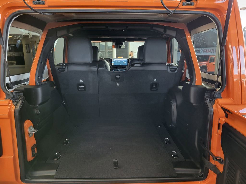 New 2025 Jeep Wrangler Rubicon 392 image 18