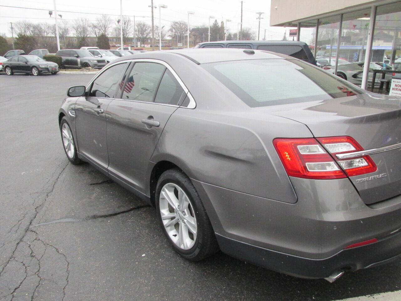 Used 2013 Ford Taurus SEL image 33