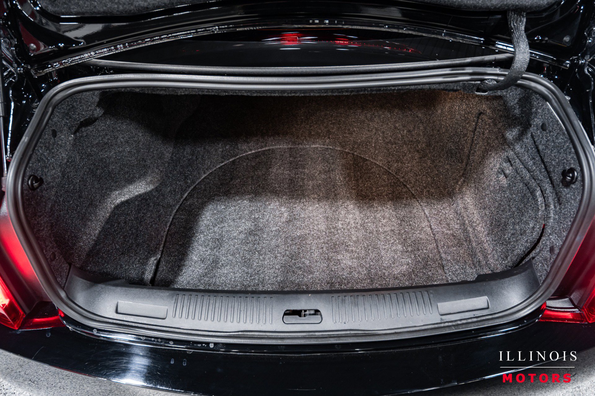 Used 2014 Cadillac CTS V w/ Wood Trim Package image 30