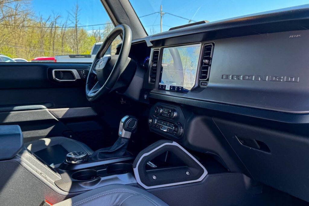 Used 2021 Ford Bronco First Edition AWD/4WD image 11