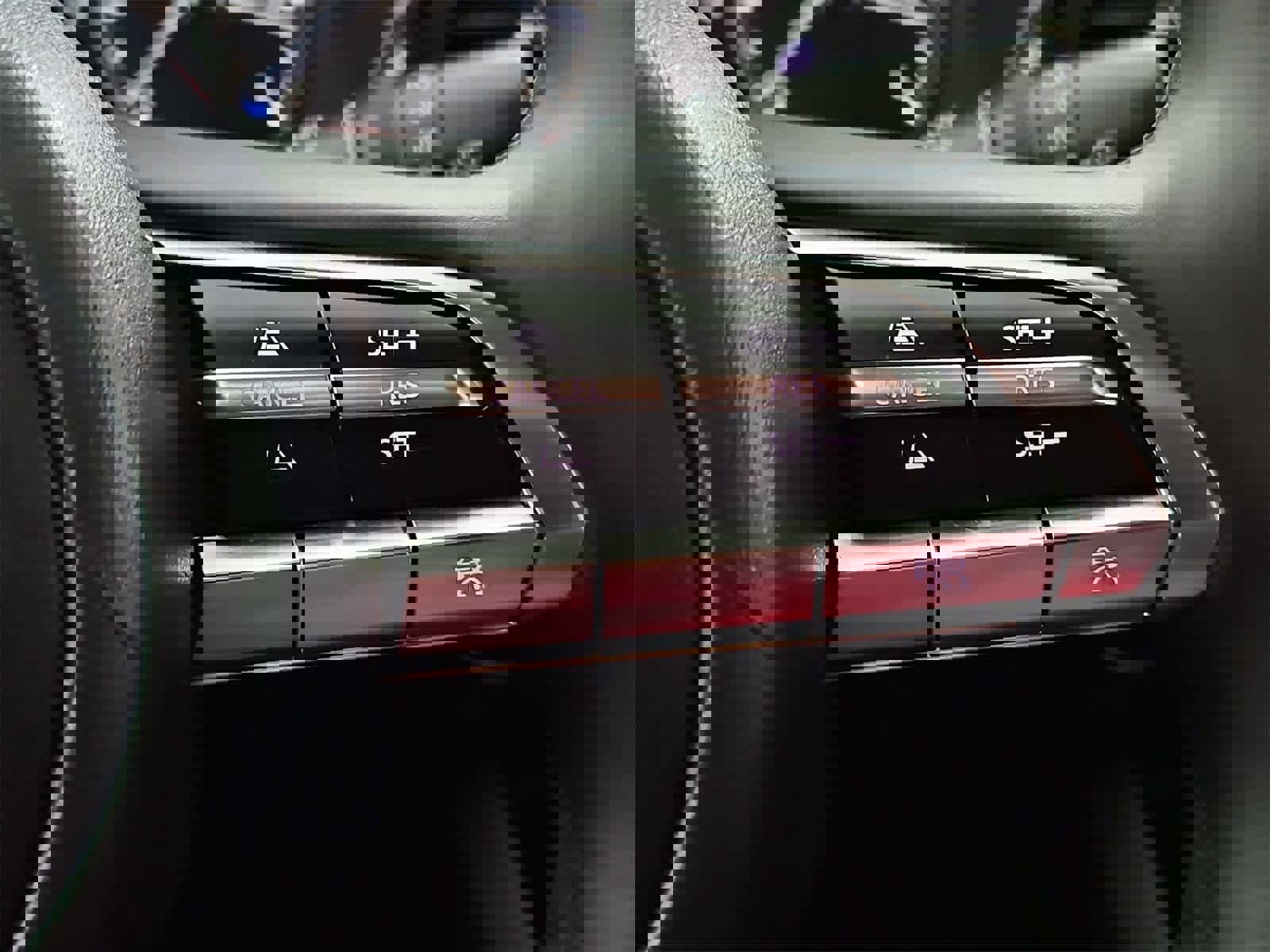 Used 2019 MAZDA MAZDA3 Hatchback image 24