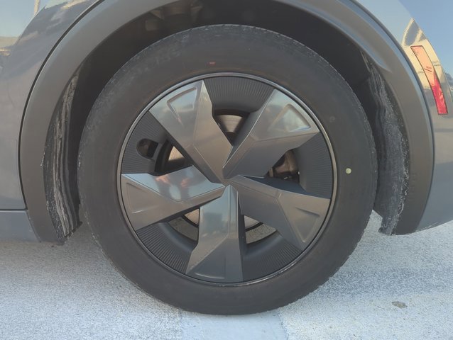 Certified 2024 Toyota Prius LE image 8