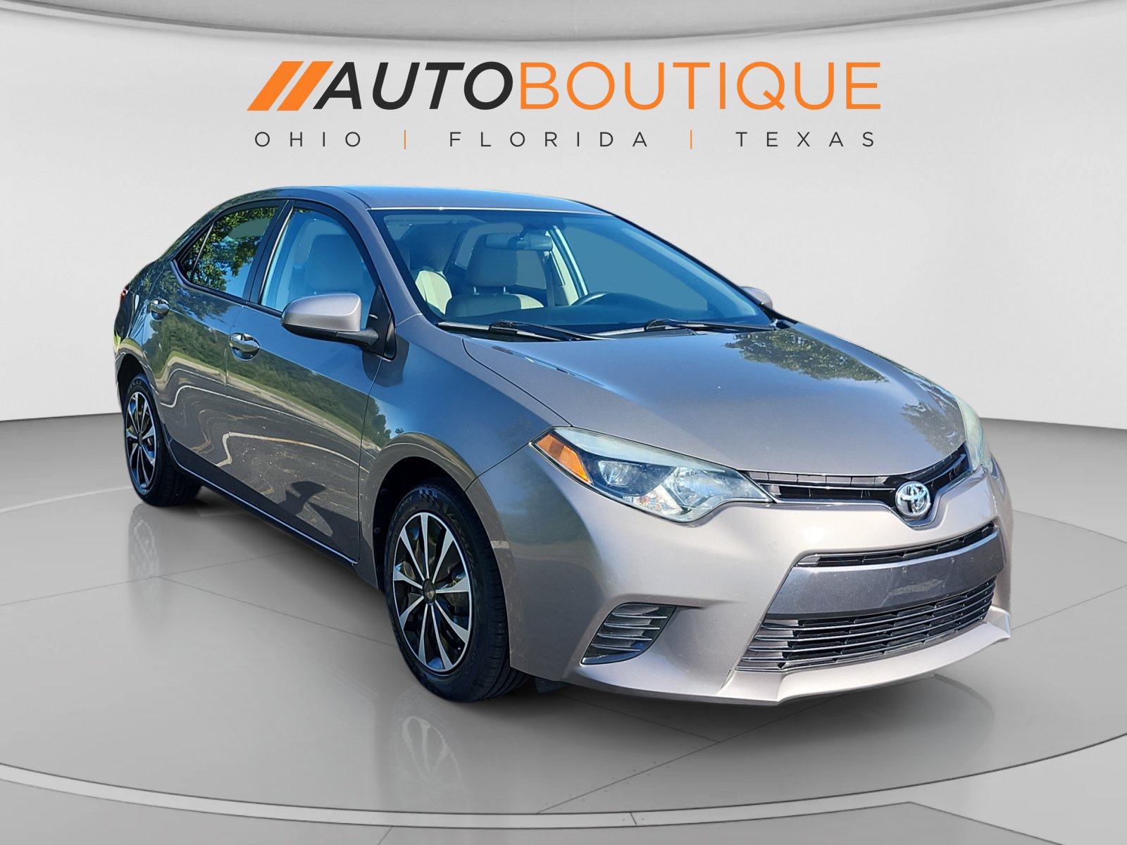 Used 2016 Toyota Corolla LE FWD image 7