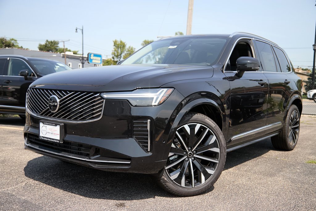 New 2025 Volvo XC90 B6 Plus w/ Protection Package image 2