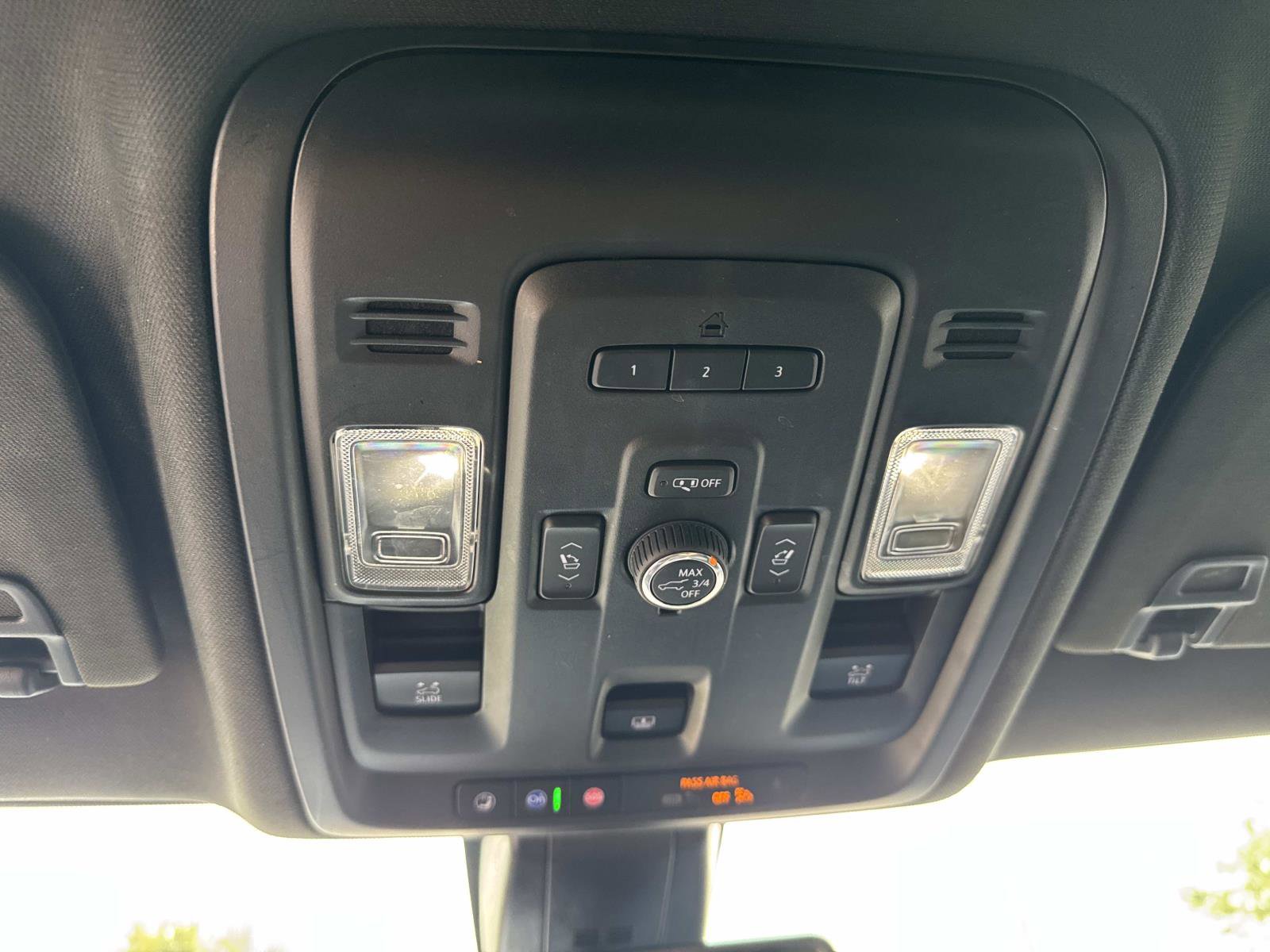 Used 2021 GMC Yukon Denali RWD image 29