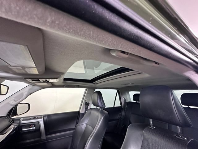 Used 2022 Toyota 4Runner Limited AWD/4WD image 24