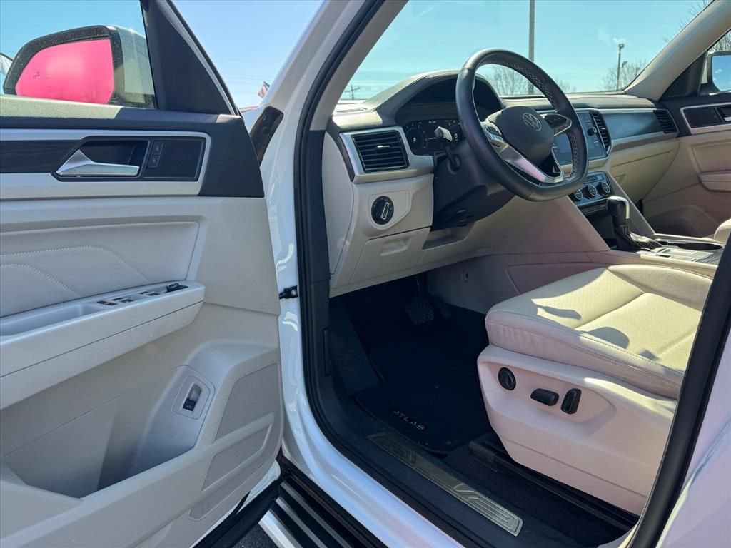 Used 2022 Volkswagen Atlas SE image 14