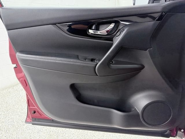 Used 2021 Nissan Rogue Sport SV FWD image 16