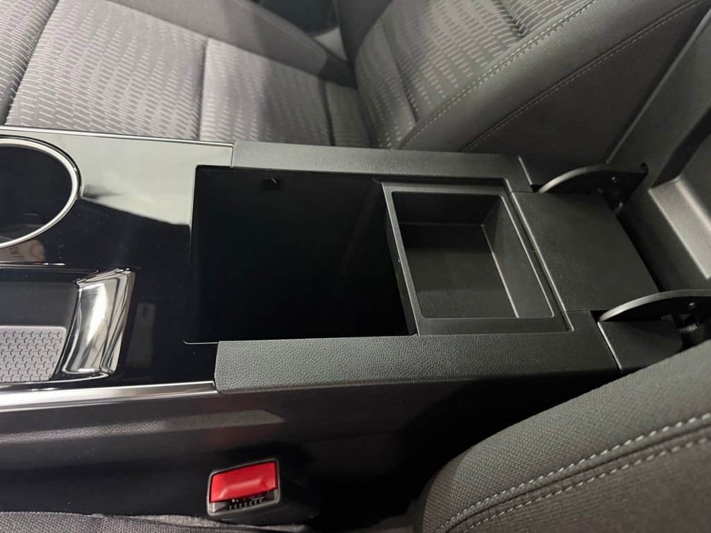 New 2026 Chevrolet Equinox LT w/ LPO, Floor Liner Package FWD image 23