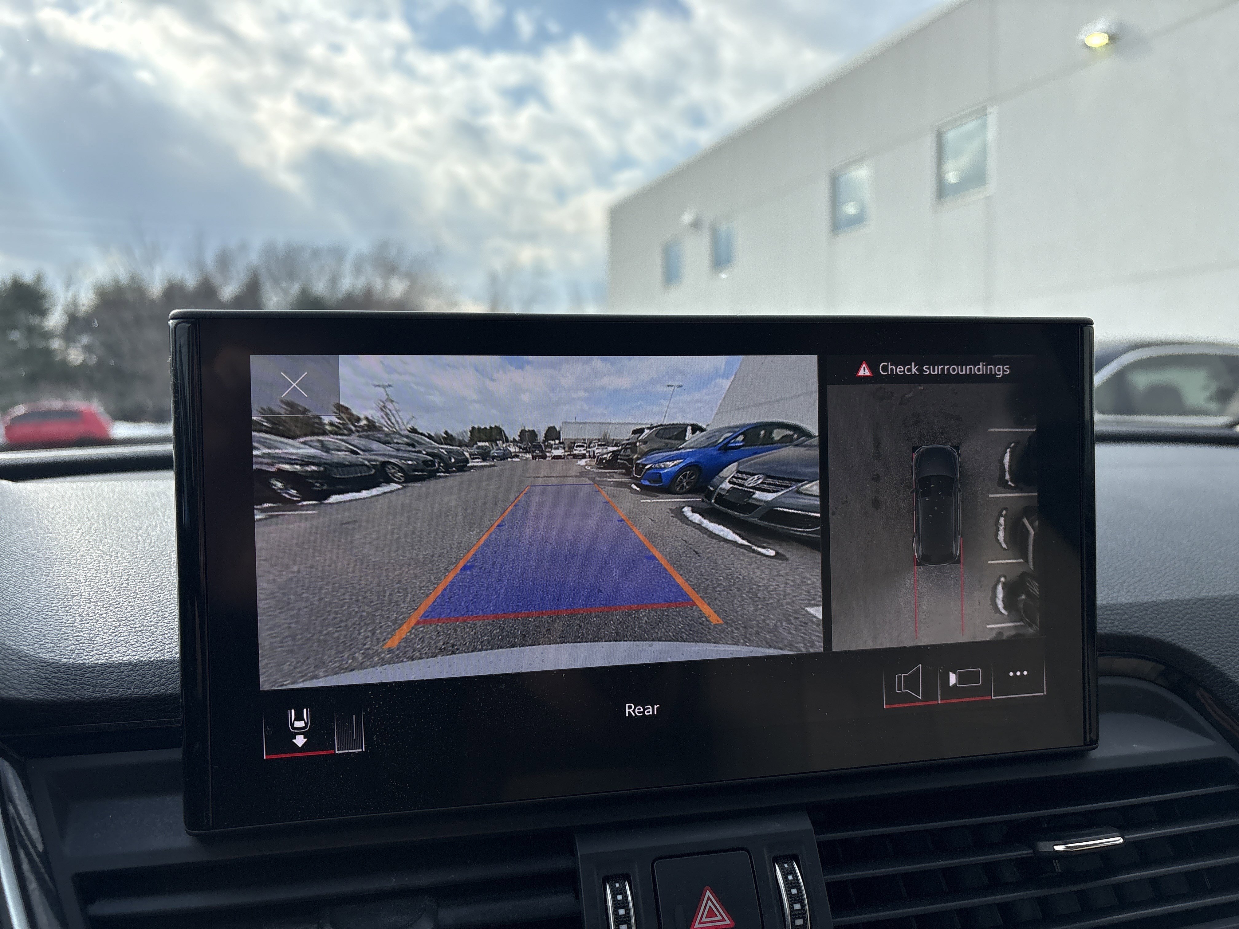 Used 2021 Audi Q5 Premium Plus w/ Premium Plus Package image 44