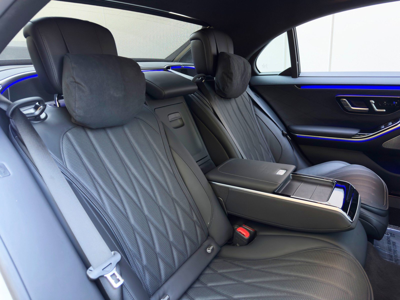 Used 2024 Mercedes-Benz S 63 AMG S image 44