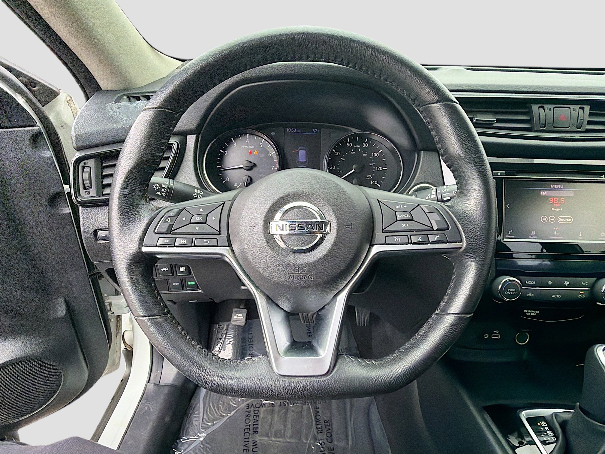 Used 2018 Nissan Rogue SV image 37
