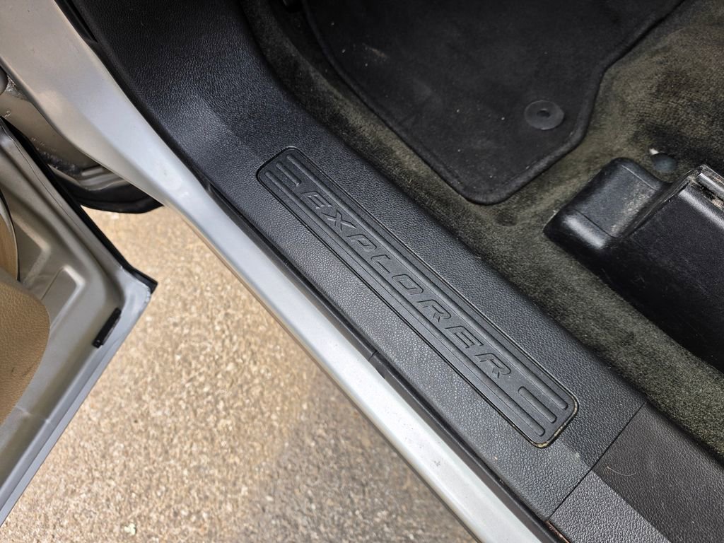 Used 2017 Ford Explorer FWD image 27
