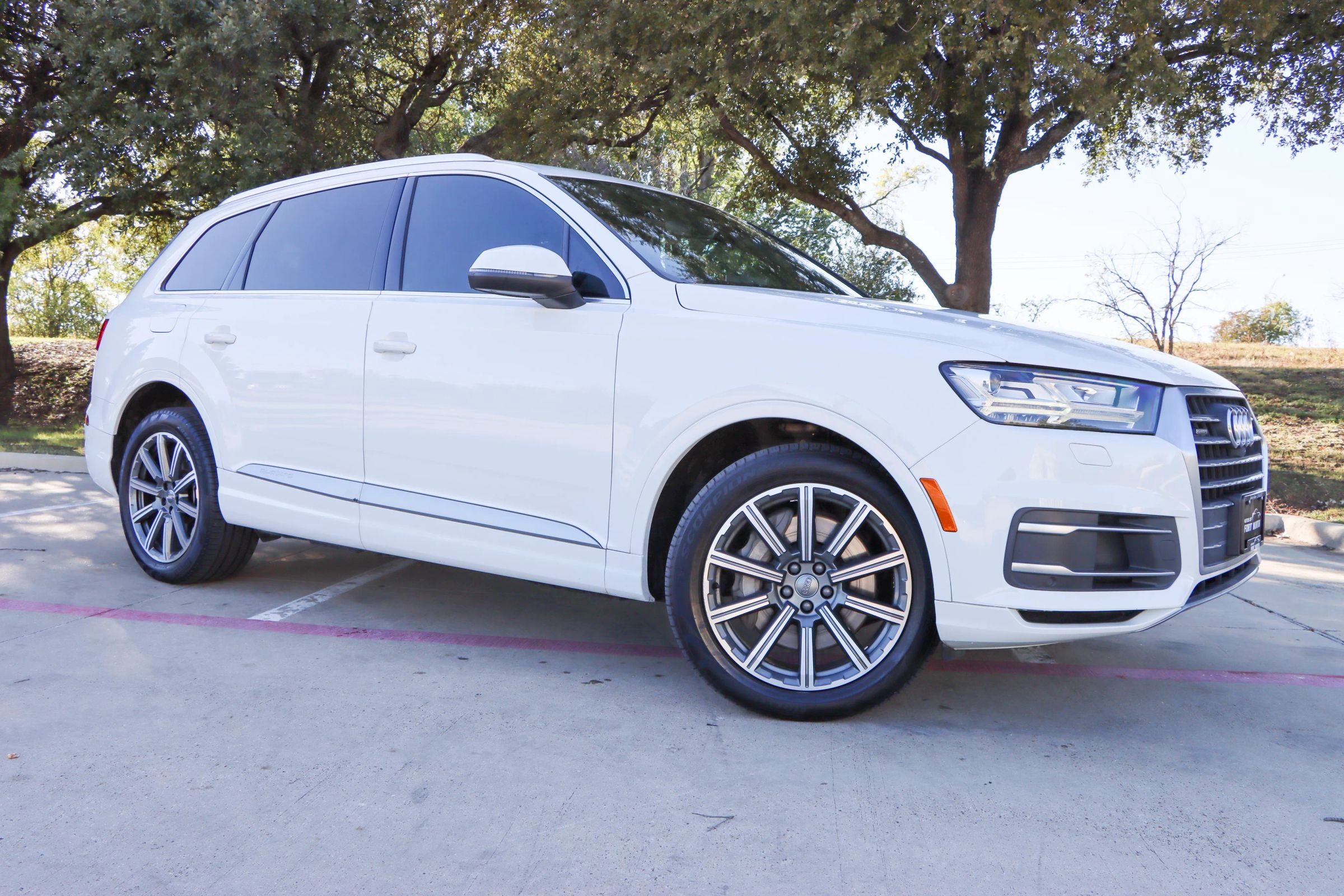 Used 2018 Audi Q7 3.0T Prestige w/ Prestige Package image 1