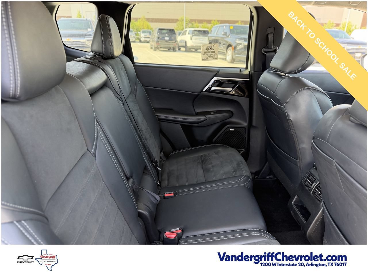 Used 2025 Mitsubishi Outlander SE FWD image 27