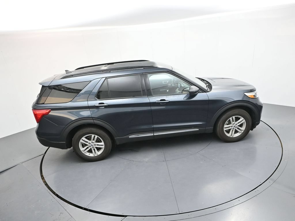 Used 2023 Ford Explorer XLT w/ Equipment Group 202A AWD/4WD image 30