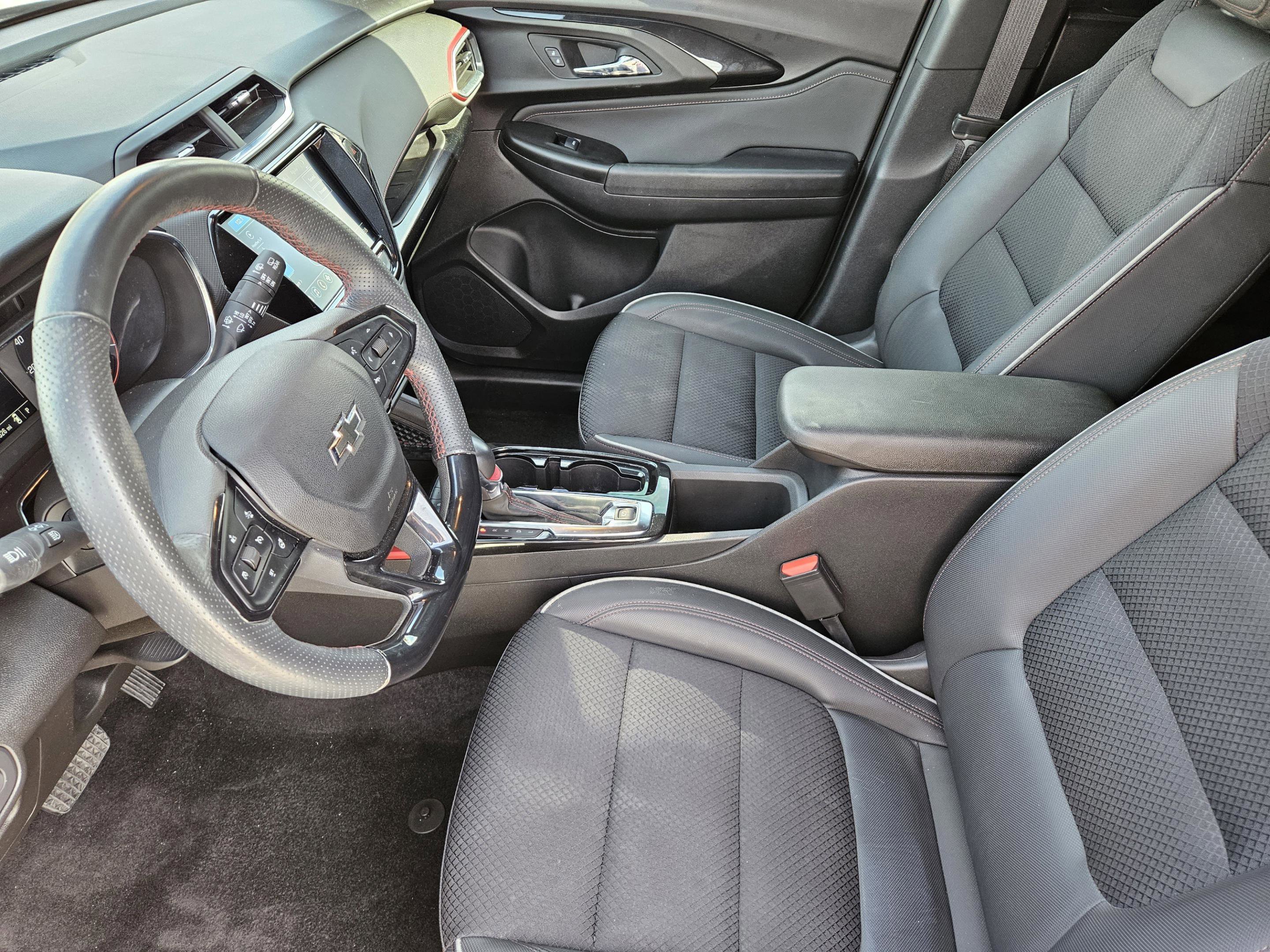 Used 2023 Chevrolet TrailBlazer RS w/ Convenience Package FWD image 13
