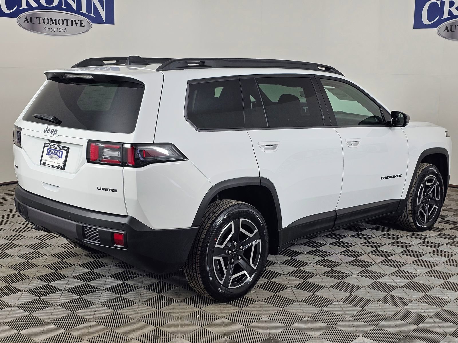 New 2026 Jeep Cherokee Laredo image 5