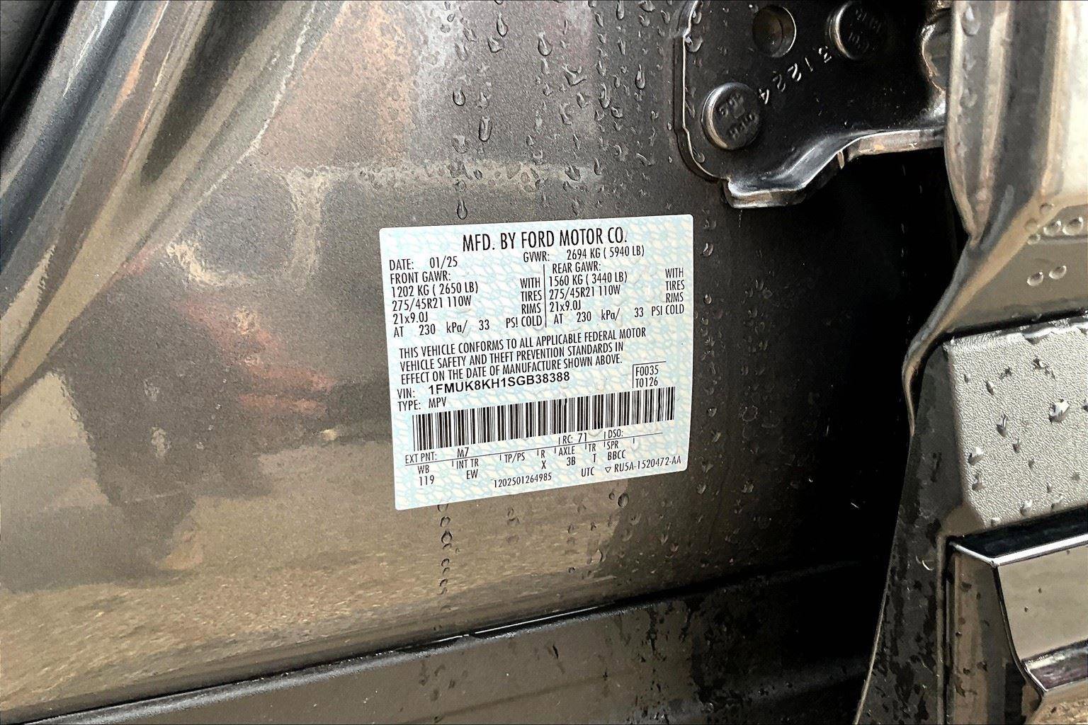 Certified 2025 Ford Explorer ST-Line w/ ST-Line Street Pack image 15