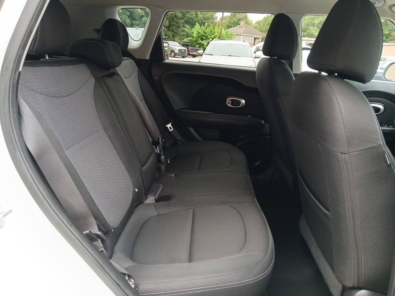 Used 2019 Kia Soul + FWD image 12
