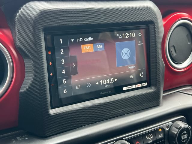 Used 2020 Jeep Wrangler Unlimited Rubicon w/ Uconnect 4C Nav & Sound Group AWD/4WD image 23