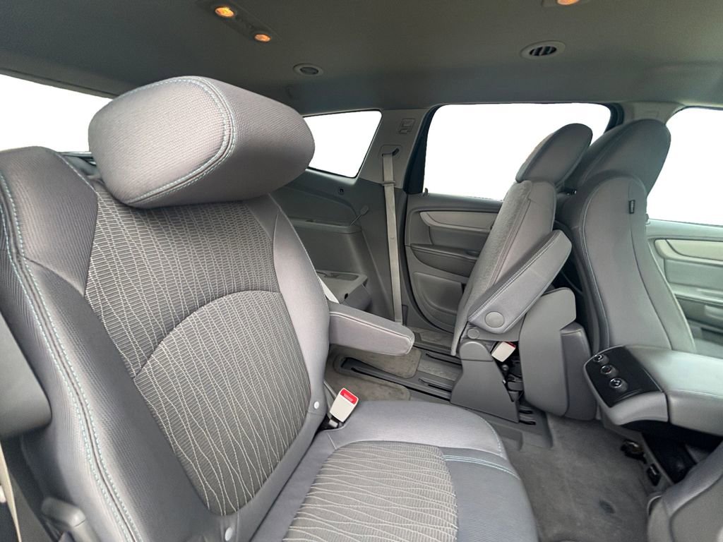 Used 2016 Chevrolet Traverse LT image 31