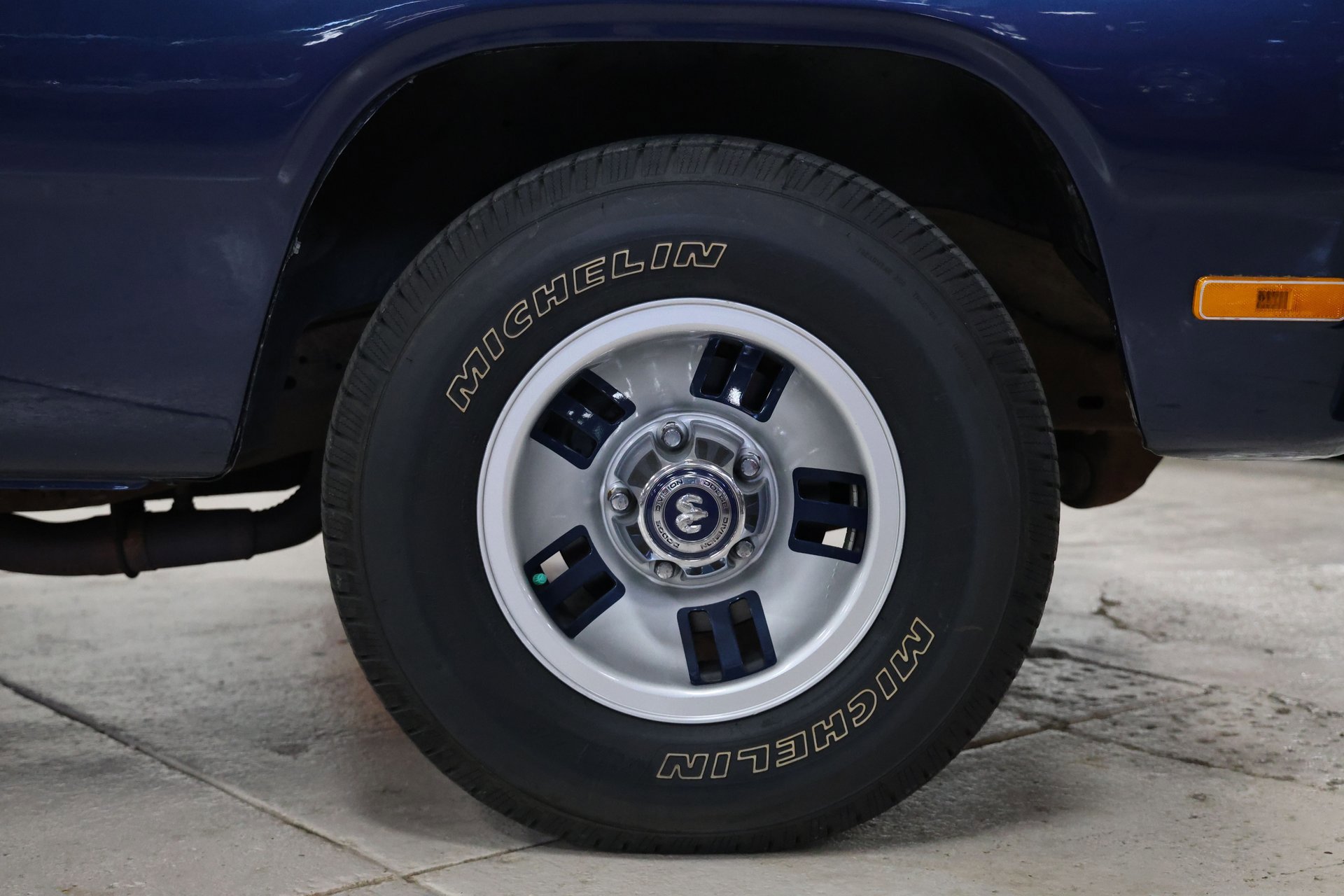 Used 1992 Dodge D/W Truck 150 image 11