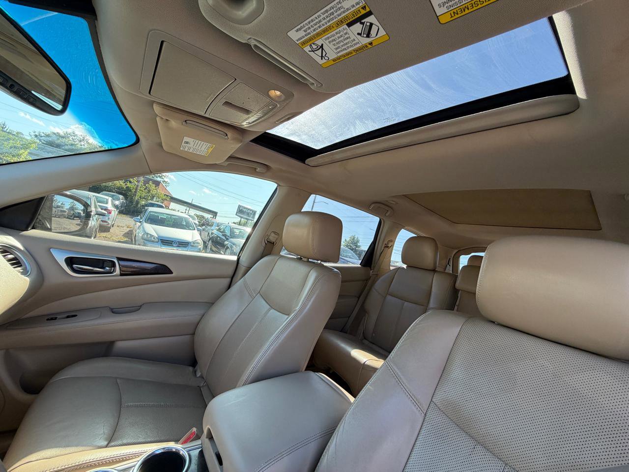 Used 2013 Nissan Pathfinder Platinum w/ Platinum Premium Pkg FWD image 30