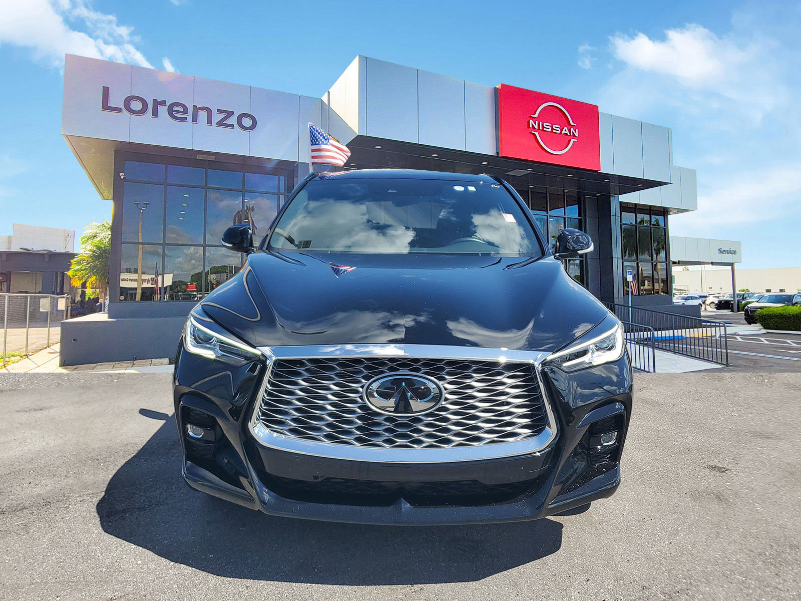 Used 2025 INFINITI QX55 Luxe image 2