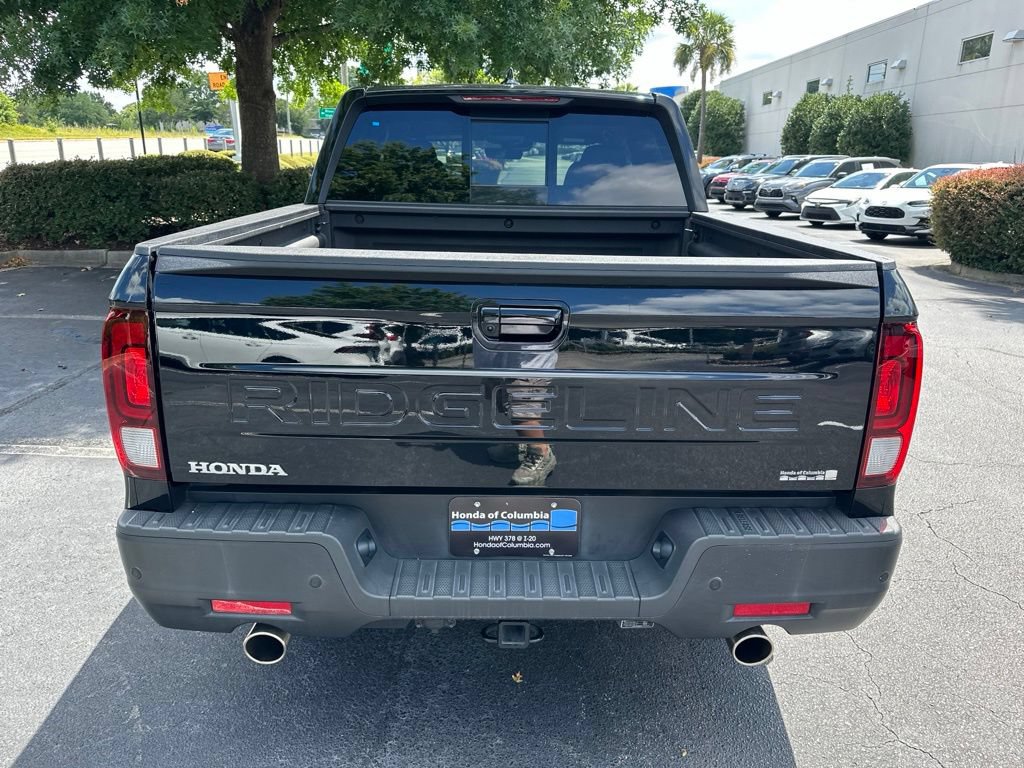 Certified 2024 Honda Ridgeline Black Edition image 4