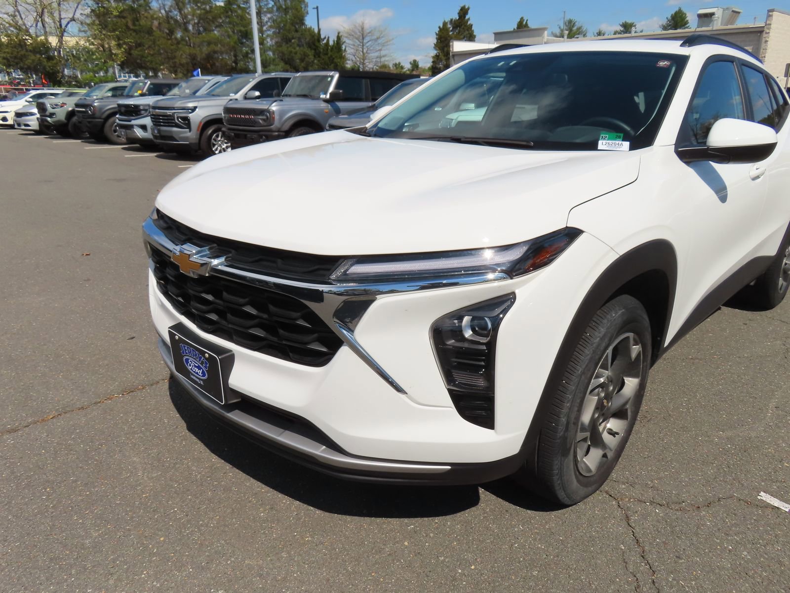 Used 2024 Chevrolet Trax LT w/ Driver Confidence Package image 9