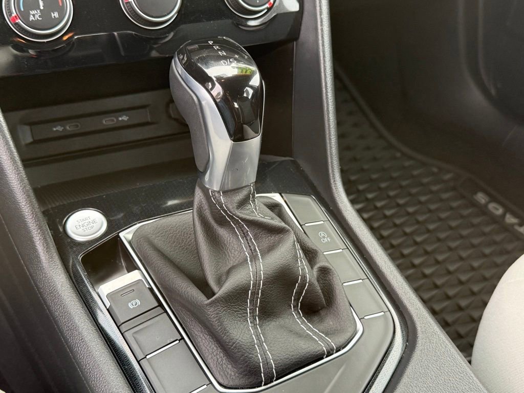 Used 2025 Volkswagen Taos S image 17