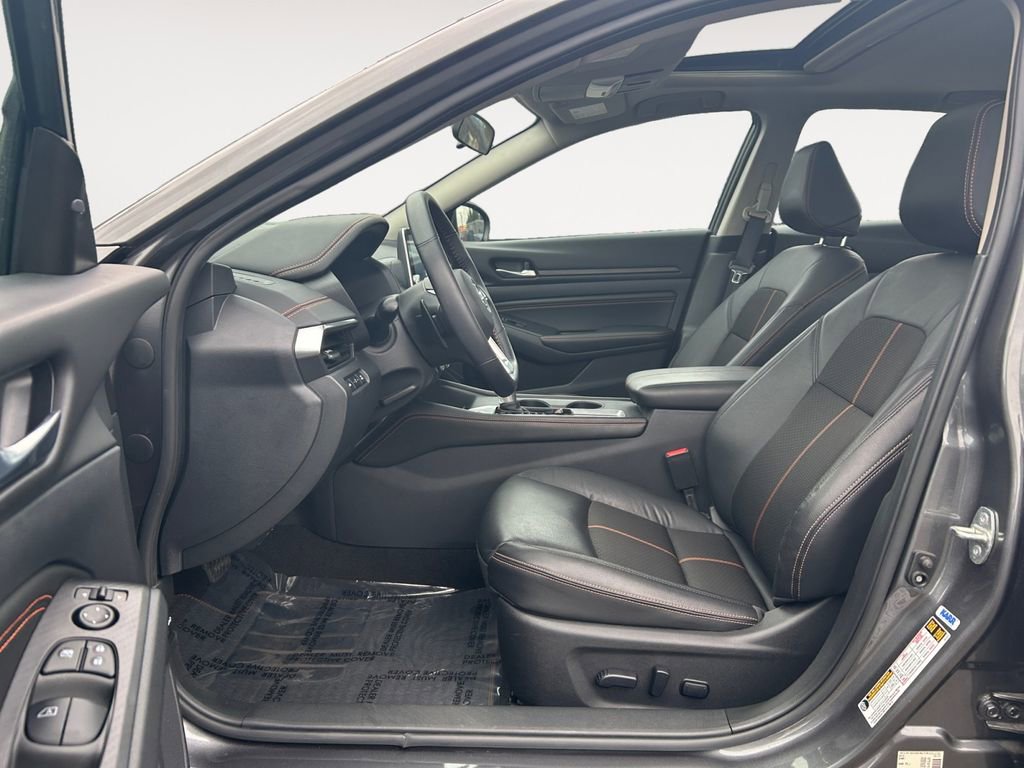 Used 2021 Nissan Altima 2.5 SR w/ SR Premium Package AWD/4WD image 6