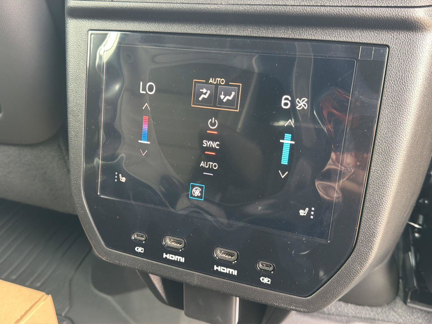 New 2026 GMC Yukon XL Denali Ultimate AWD/4WD image 18