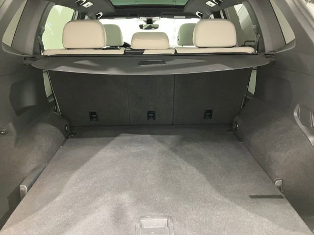 Used 2019 Volkswagen Tiguan SEL Premium R-Line AWD/4WD image 30