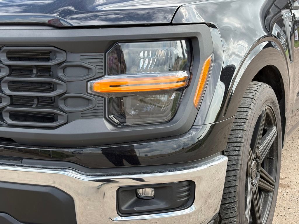 Used 2025 Ford F150 XL w/ Equipment Group 103A High AWD/4WD image 15