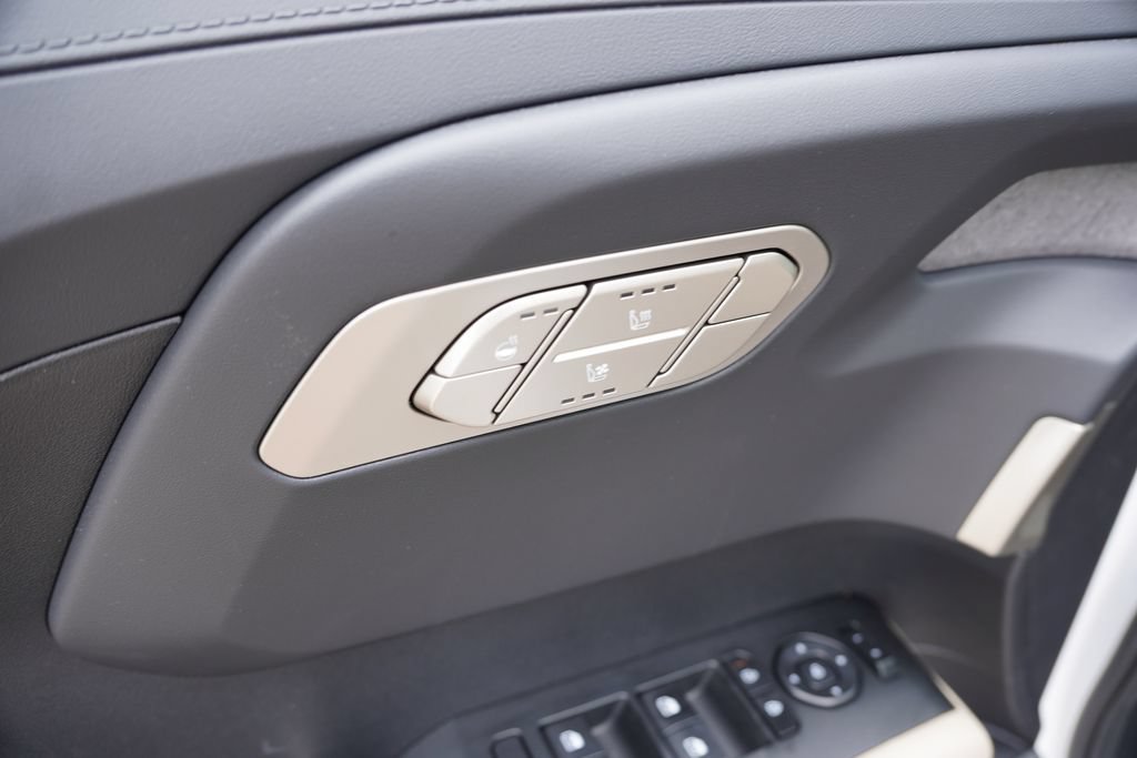 Used 2027 Kia Telluride EX AWD/4WD image 4