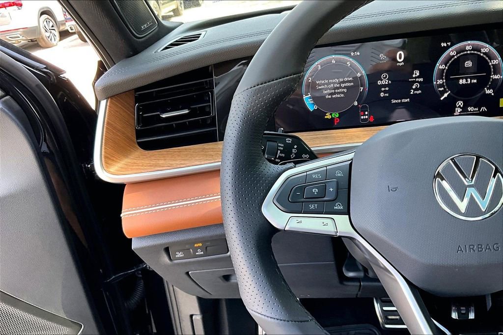 New 2026 Volkswagen Tiguan SEL R-Line AWD/4WD image 24
