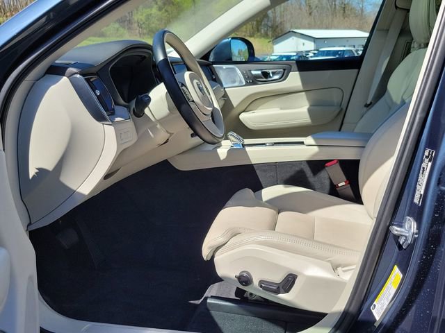Used 2021 Volvo XC60 T8 Inscription w/ Advanced Package image 9