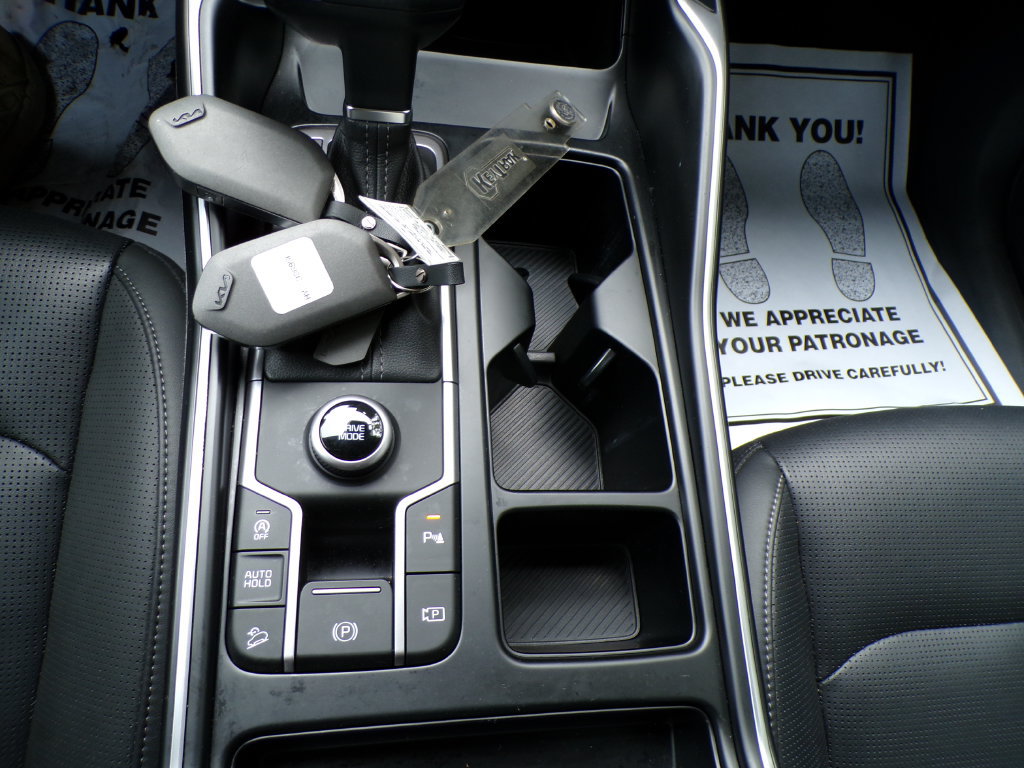 Used 2025 Kia Sorento S w/ Panoramic Sunroof Package FWD image 28