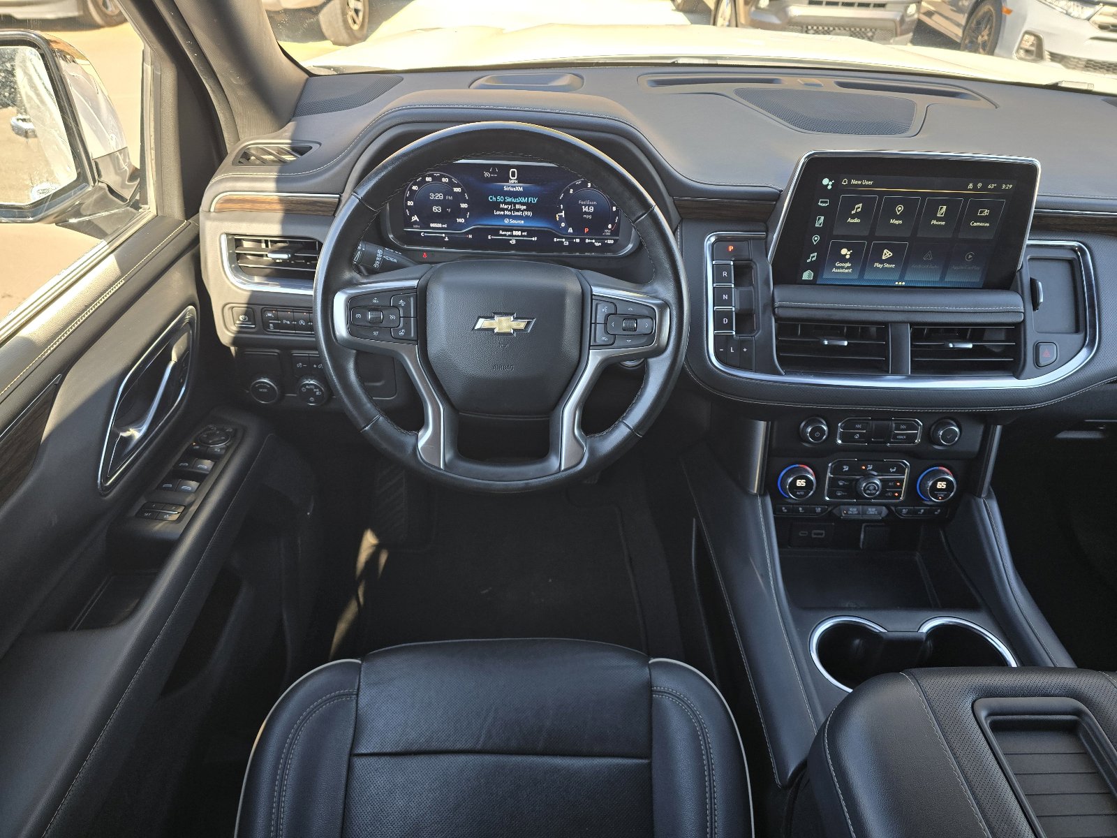 Used 2023 Chevrolet Suburban Premier RWD image 15