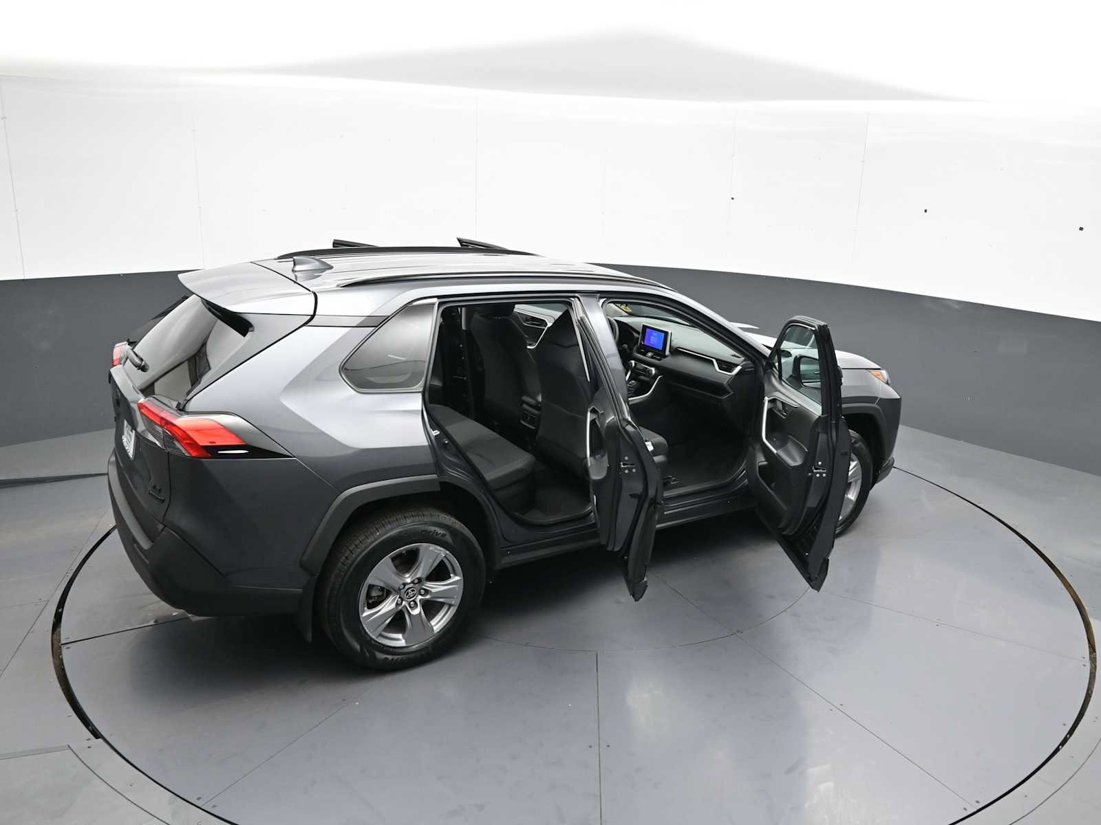 Used 2023 Toyota RAV4 LE AWD/4WD image 45