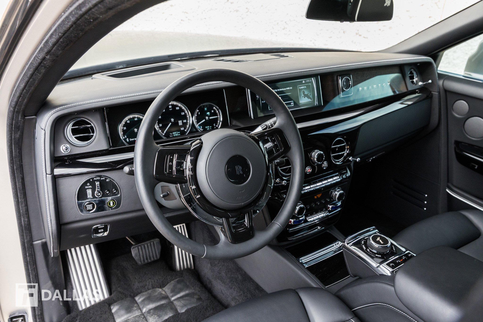 Used 2023 Rolls-Royce Phantom Sedan w/ The Phantom Package image 28