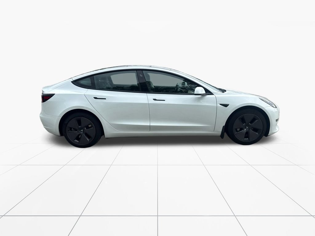 Used 2023 Tesla Model 3 Standard Range RWD image 9