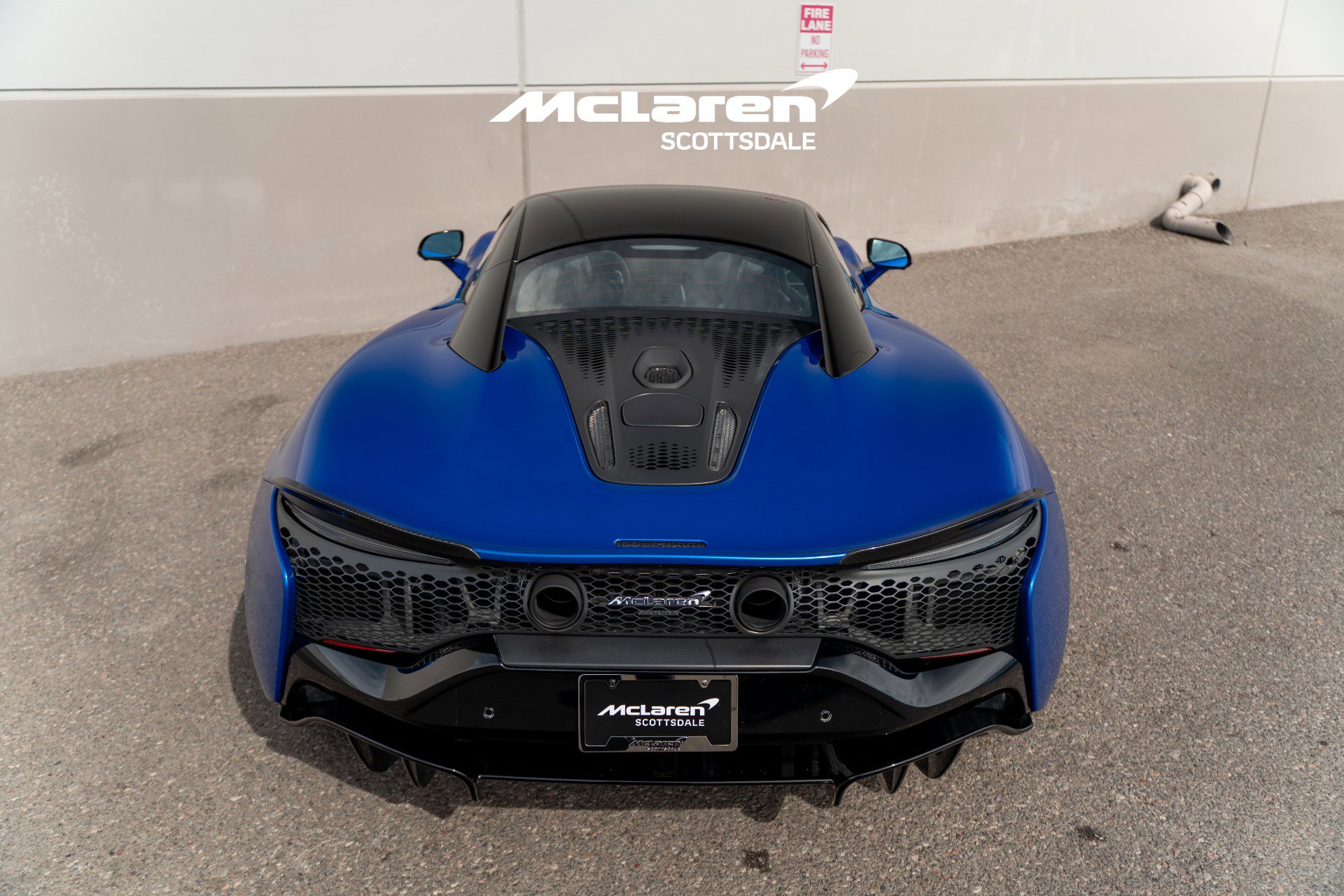 Used 2023 McLaren Artura image 23