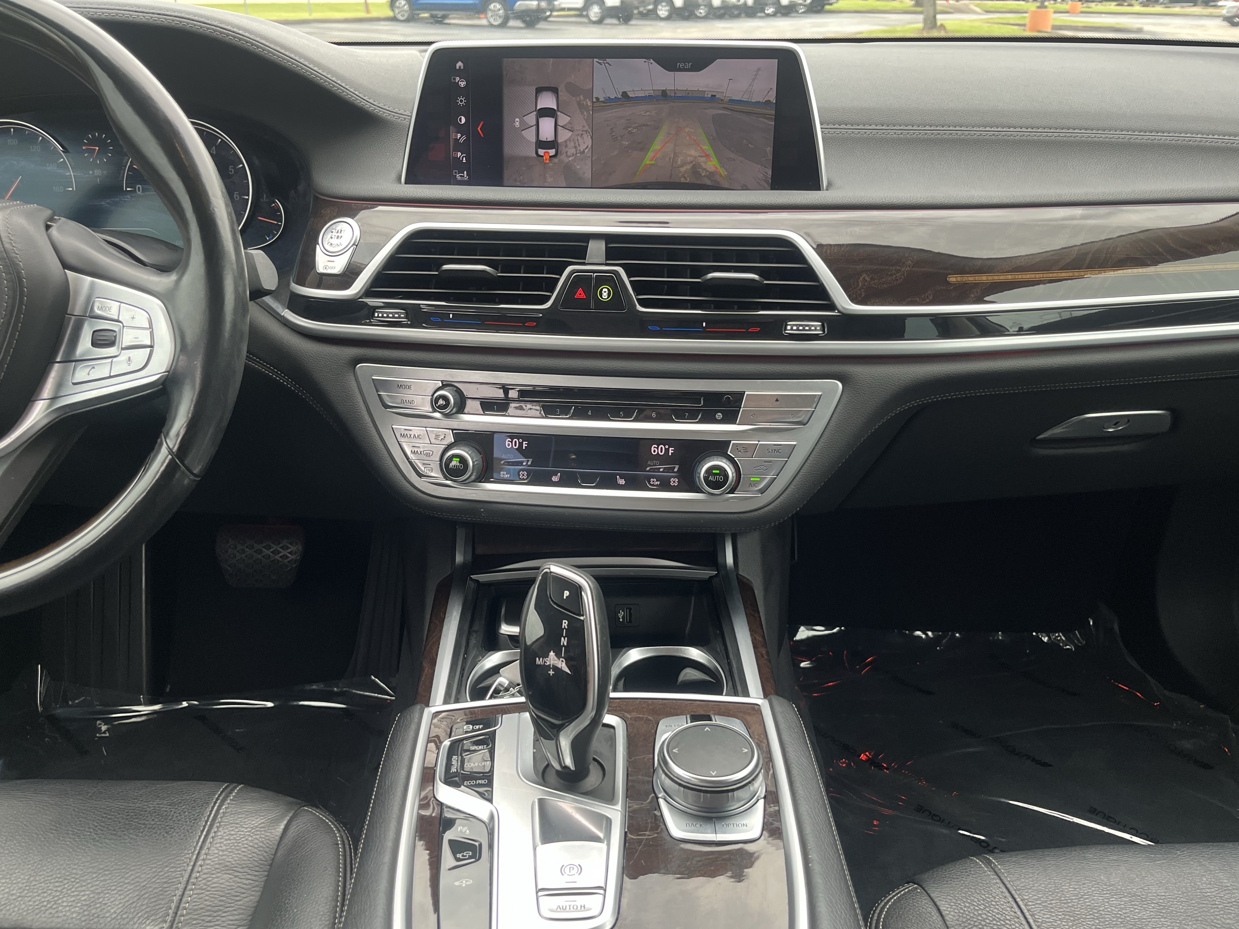 Used 2018 BMW 740i RWD image 25
